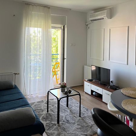 Apartment Vera With Free Garage Novi Sad Ngoại thất bức ảnh