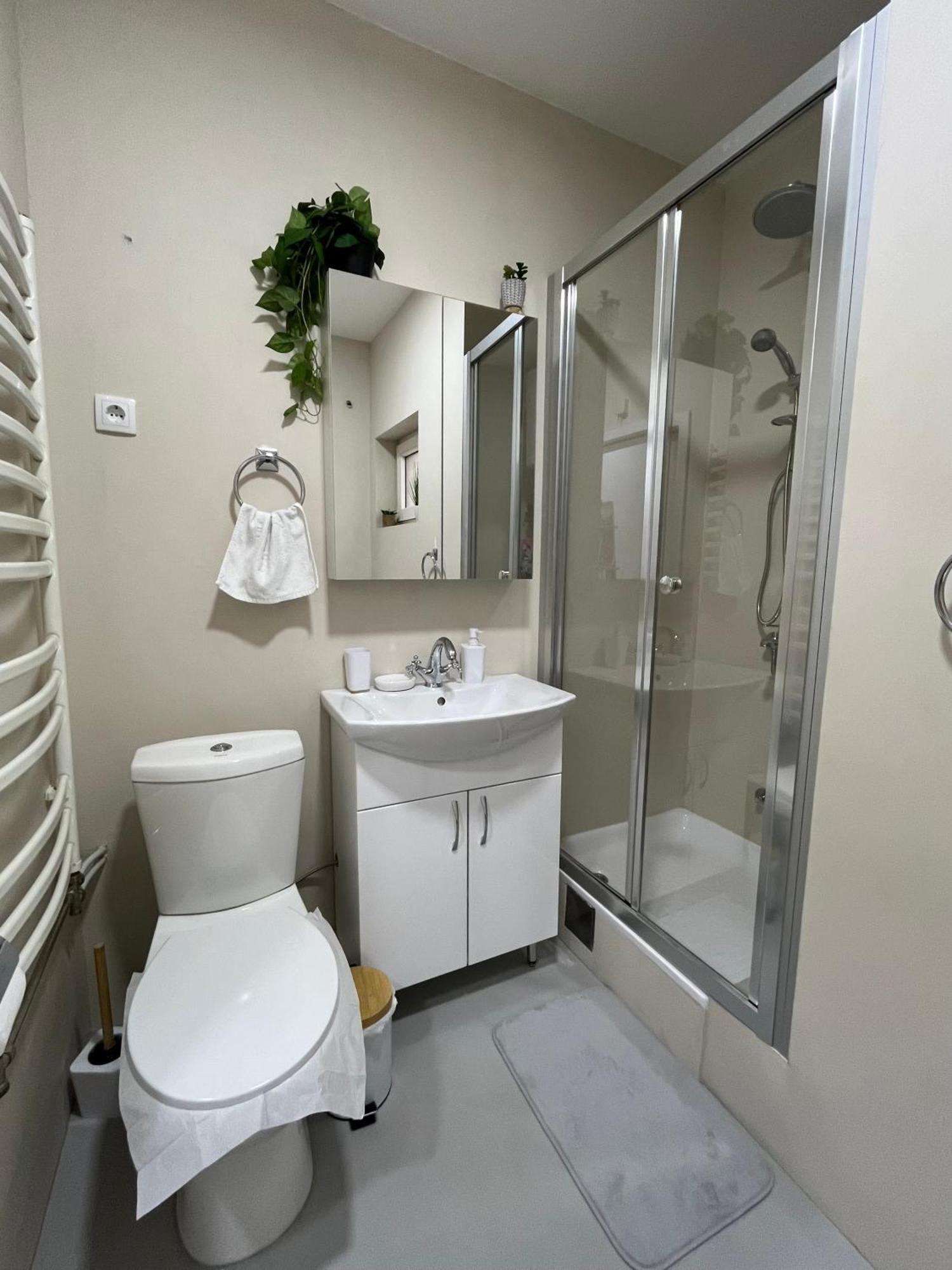 Apartment Vera With Free Garage Novi Sad Ngoại thất bức ảnh