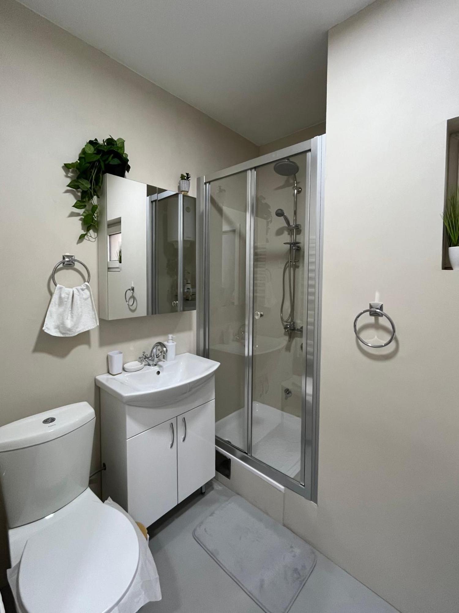 Apartment Vera With Free Garage Novi Sad Ngoại thất bức ảnh