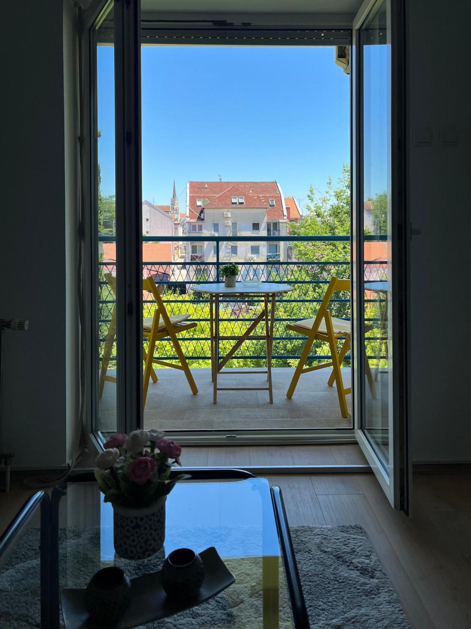 Apartment Vera With Free Garage Novi Sad Ngoại thất bức ảnh